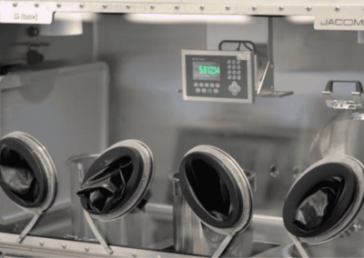 Bilancia per glove box