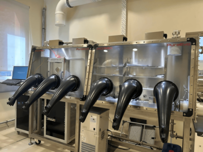 Glove box con PVD integrato