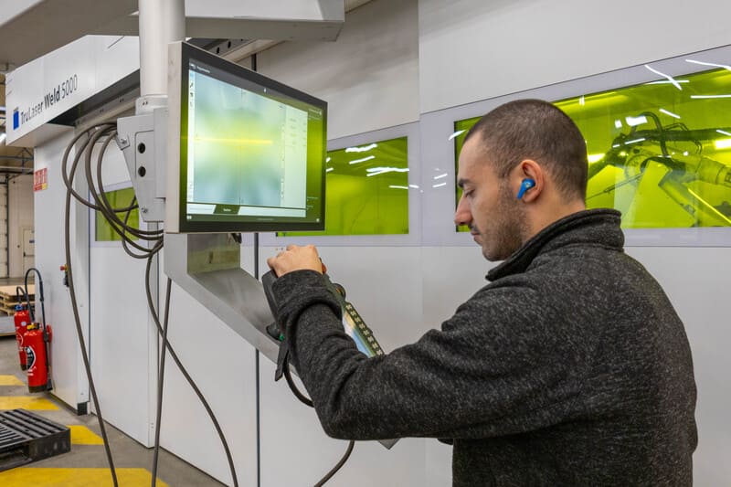 Integrazione di processi nucleari in Glovebox